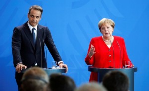 German Chancellor Angela Merkel and Greece's Prime Minister Kyriakos Mitsotakis hold a news conference after their meeting in Berlin, Germany, August 29, 2019. REUTERS/Axel Schmidt