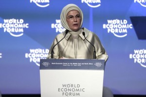 epa07488141 Turkish First Lady Emine Erdogan speaks during a conference at the 17th World Economic Forum on the Middle East and North Africa (WEF), at the Convention Center, Dead Sea, some 50 km southwest of Amman, Jordan, 06 April 2019. The WEF state that the 17th World Economic Forum on the Middle East and North Africa is taking place at the Dead Sea in Jordan on 06 - 07 April, bringing together more than 1,000 leaders of government, business, civil society, faith and academia. EPA/ANDRE PAIN