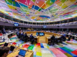 Πιερρακάκης και Φαν Πέτεγχεμ υποψήφιοι για την προεδρία του Eurogroup