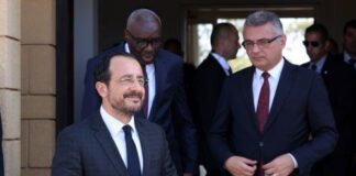 Την ουσία Κυπριακού και ΜΟΕ περιλαμβάνει η πρόταση που υπέβαλε ο Πρόεδρος