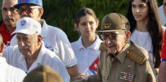 Oι ΗΠΑ επιθυμούν να απαγγείλουν κατηγορίες στον Ραούλ Κάστρο, σύμφωνα με ΜΜΕ