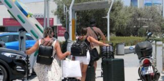 Αυξήθηκαν 1,7% οι τουριστικές διανυκτερεύσεις στην ΕΕ, μειώθηκαν 7,7% στην Κύπρο σύμφωνα με Eurostat