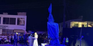 Μηνύματα αφύπνησης έστειλε η κόρη του Τάσου Ισαάκ-Αποκαλύφθηκε το μνημείο για τον Τάσο και Σολωμού
