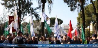 Σε 24ωρη στάση εργασίας κατήλθαν τη Δευτέρα οι υπάλληλοι των ΥΚΕ