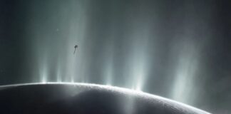 Σπουδαία ανακάλυψη της NASA: Βρέθηκαν χημικές ενώσεις φιλικές προς τη ζωή σε φεγγάρι του Κρόνου
