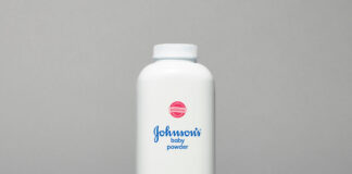Johnson & Johnson: Μαζική αγωγή στη Βρετανία για ταλκ με αμίαντο