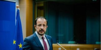 Θα πρέπει να γίνει απόλυτα σεβαστή η κυριαρχία της Ουκρανίας, είπε ο Πρόεδρος