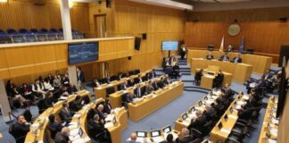 Νομοσχέδια για φορολ. μεταρρύθμιση και αξιολόγηση εκπαιδευτικών στην Ολομέλεια Βουλής