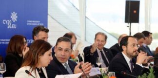 Politico: Συμφωνία περιορισμού κυριαρχίας Ουκρανίας ή Δανίας θα αποτελεί προηγούμενο λέει η Κύπρος