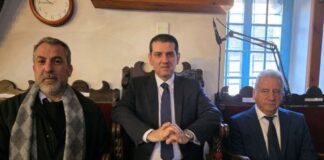 Την ανάγκη για αρραγές πολιτικό μέτωπο σημείωσε ο Υπ. Ενέργειας στο μνημόσυνο Αρχ. Μακαρίου Γ’