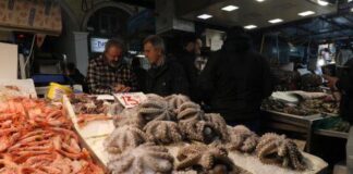 Μεγάλη αύξηση στις τιμές θαλασσινών, χόρτων και λαχανικών τον Ιανουάριο