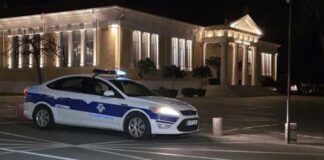 Το Δημοτικό Μέγαρο Πάφου φρουρείτο από την Αστυνομία καθ’ όλη την διάρκεια της νύχτας