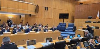 Αντιδράσεις Βουλευτών για άδειες εργοδότησης πρώην αξιωματούχων στον ιδιωτικό τομέα