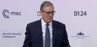 Σάλος από την ομιλία Στάρμερ: Δεν θέλουμε ειρήνη στην Ουκρανία, δεν μας συμφέρει – Πρέπει να πολεμήσουμε τη Ρωσία