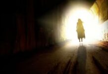 «Είδα την πύλη του Παραδείσου» – Γυναίκα που ήταν κλινικά νεκρή για δέκα λεπτά περιγράφει την εμπειρία της