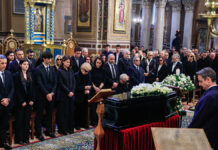 Η Ελλάδα αποχαιρέτησε τη Μαρινέλλα – Συγκλονιστικοί οι επικήδειοι από Χαρούλα Αλέξιου και Γιώργο Νταλάρα