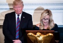 Η πάστορας του Τραμπ ξεμωράθηκε τελείως : Τον παρομοίασε με τον… Ιησού!