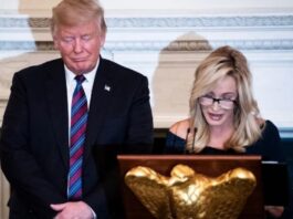 Η πάστορας του Τραμπ ξεμωράθηκε τελείως : Τον παρομοίασε με τον… Ιησού!