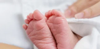 Βρετανία: 35χρονος πατέρας δολοφόνησε την μόλις 5 μηνών κόρη του – Καταδικάστηκε σε ισόβια κάθειρξη