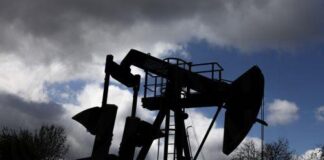 Πτώση σχεδόν 6% τη Δευτέρα στις τιμές πετρελαίου, στα $97,53 το Μπρεντ