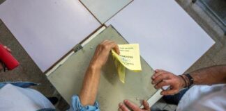 Εξακομματική Βουλή με άνοδο ΕΛΑΜ-ΑΚΕΛ, διατήρηση ΔΗΣΥ στην πρώτη θέση