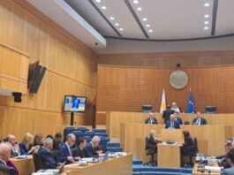 Παρασκηνιακές διαβουλεύσεις για την Προεδρία της Βουλής