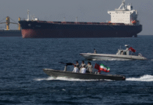 Μήνυμα IRGC για Ορμούζ: Κανένα πλοίο ασφαλές χωρίς δική μας εντολή – Ο Tραμπ θέλει… νέα συμφωνία με Ιράν