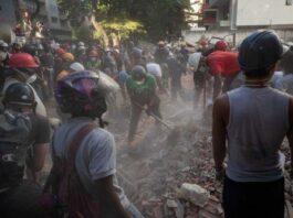 Στενεύουν τα περιθώρια για επιζώντες στη Βενεζουέλα, επιχειρούν υπό αντίξοες συνθήκες τα συνεργεία