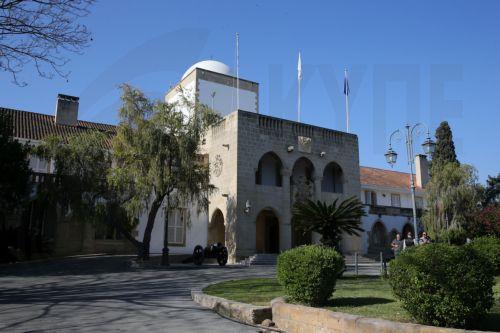 «Απαράδεχτες» χαρακτήρισε ο Πρόεδρος τις παρενοχλήσεις πτήσεων Υπουργών Άμυνας ΕΕ