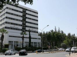 Η ΕΔΥ έθεσε σε διαθεσιμότητα τον ΓΔ του Υφ. Τουρισμού