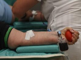 Στο μικροσκόπιο της Επιτροπής Υγείας η πλασμαφαίρεση