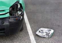Κρίσιμα τραυματίας από τροχαίο στο Παραλίμνι, εγκαταλήφθηκε από τον οδηγό