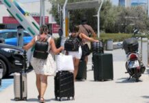 Αυξήθηκαν 1,7% οι τουριστικές διανυκτερεύσεις στην ΕΕ, μειώθηκαν 7,7% στην Κύπρο σύμφωνα με Eurostat