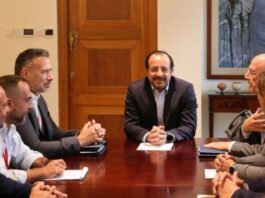 ΥΠΟΙΚ: Βελτιωμένη πρόταση για τους ωρομίσθιους σε σύσκεψη ΠτΔ με συντεχνίες