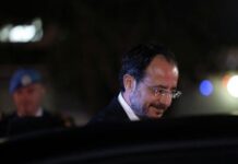 Δεν είναι δική μου αρμοδιότητα τα θέματα ασφάλειάς μου, λέει ο Πρόεδρος για λιμουζίνα