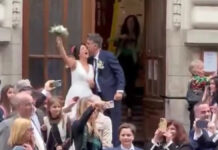 Λυών: Νιόπαντροι ενώθηκαν με το πλήθος που διαδήλωνε