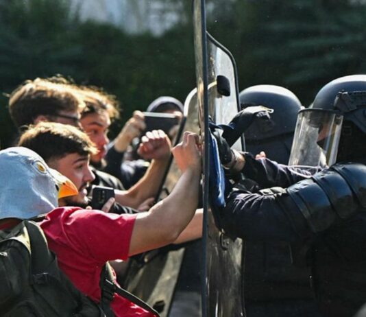 Γαλλία: Κλειστά 500 λύκεια από το κύμα των μαθητικών κινητοποιήσεων