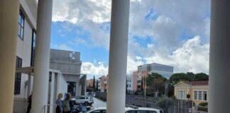 Χρηματική ποινή στον 37χρονο για τον θάνατο του γιού του με αναφορά Δικαστηρίου σε «στιγμιαίο σφάλμα»