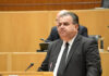 ΑΚΕΛ: Απέβαλαν επ’ αόριστον τον Κώστα Κώστα – Τον ενημέρωσαν τηλεφωνικά αρχές Οκτωβρίου για την απόφαση